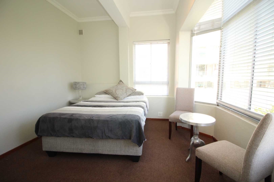 2 Bedroom Property for Sale in Sea Point Western Cape